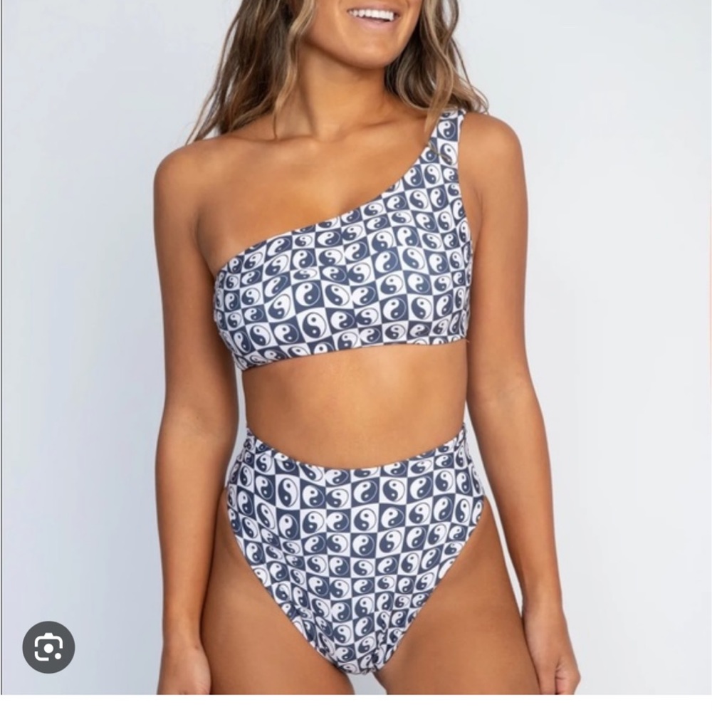 Skatie -Ellis top